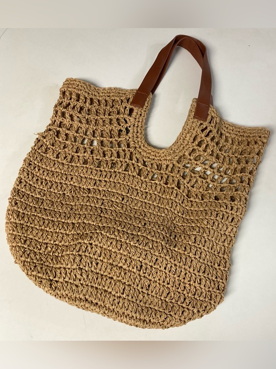 Banana Republic Handbags - Banana Republic Woven Raffia Bag